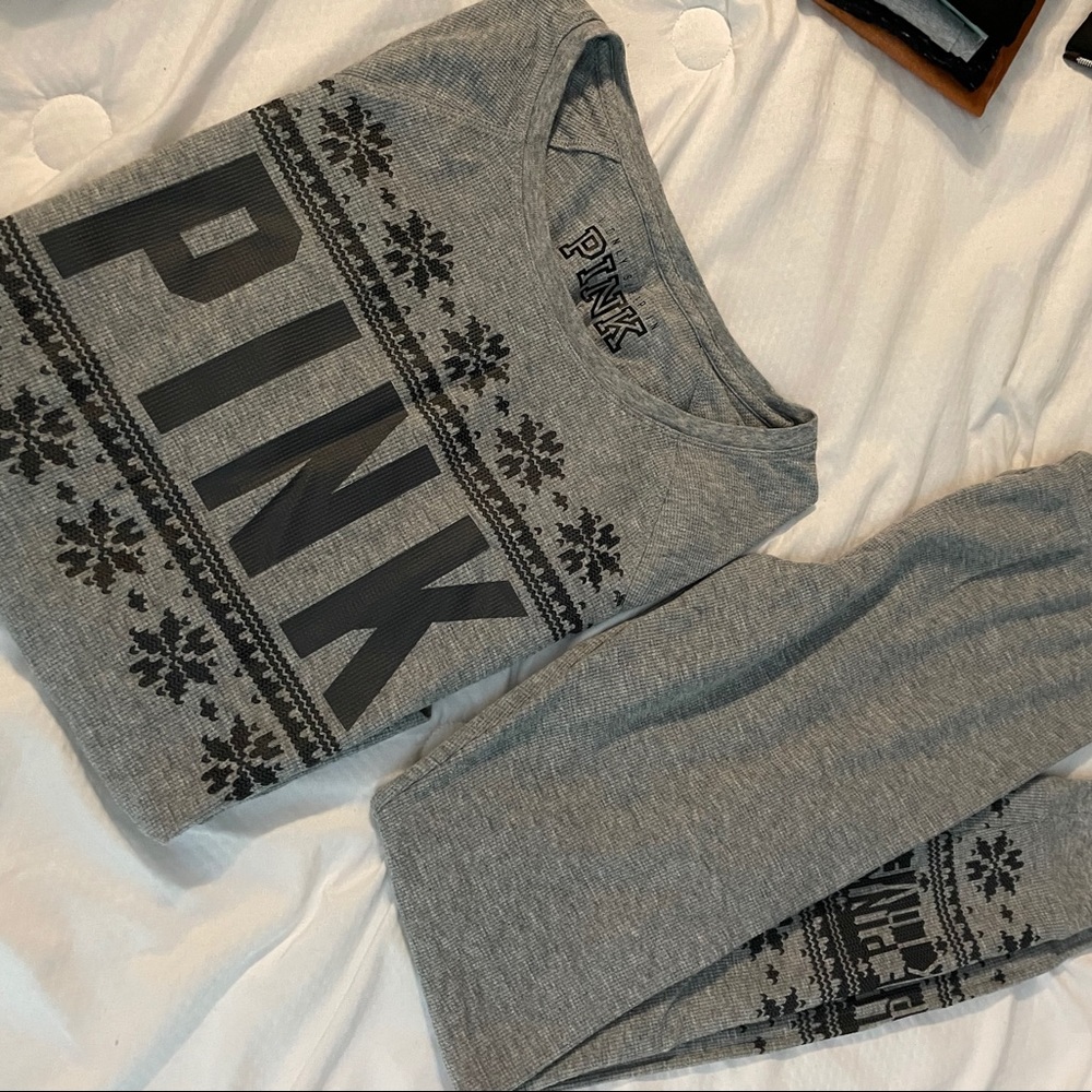 VS pink pajamas size small. Like new.